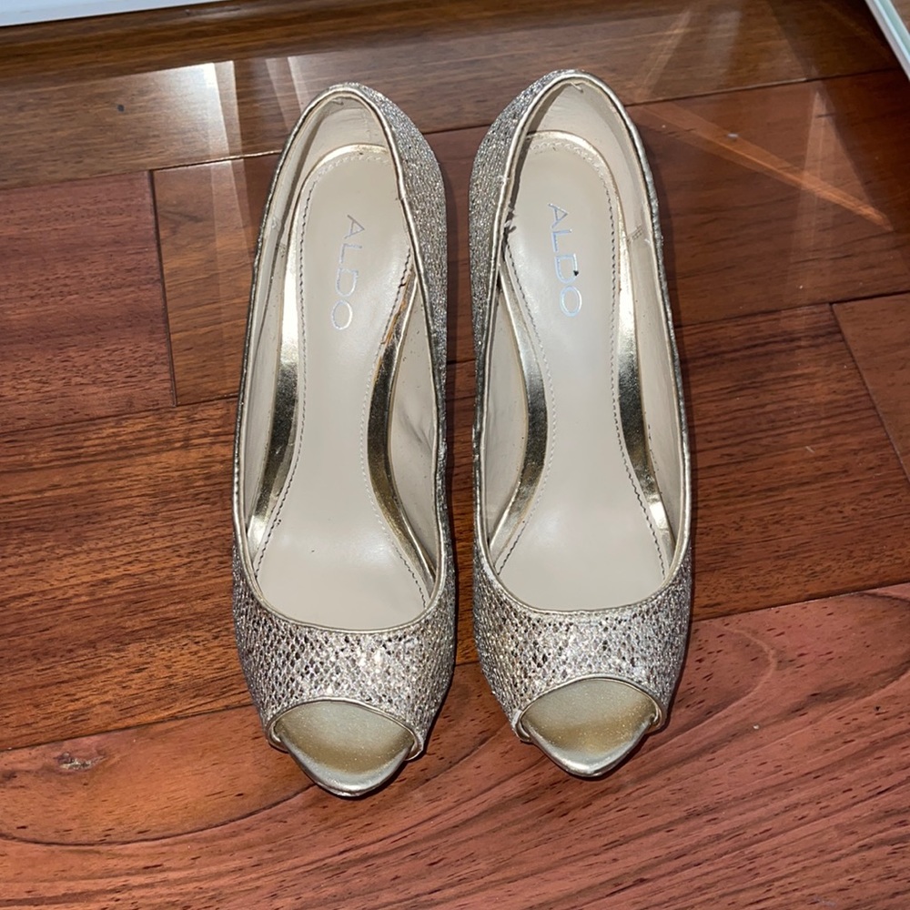 Aldo peep toe glitter heels